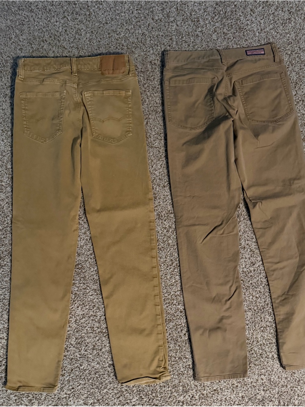 Vineyard Vines & American Eagle Men's Slim Straight Khaki Pants in Tan 28x32